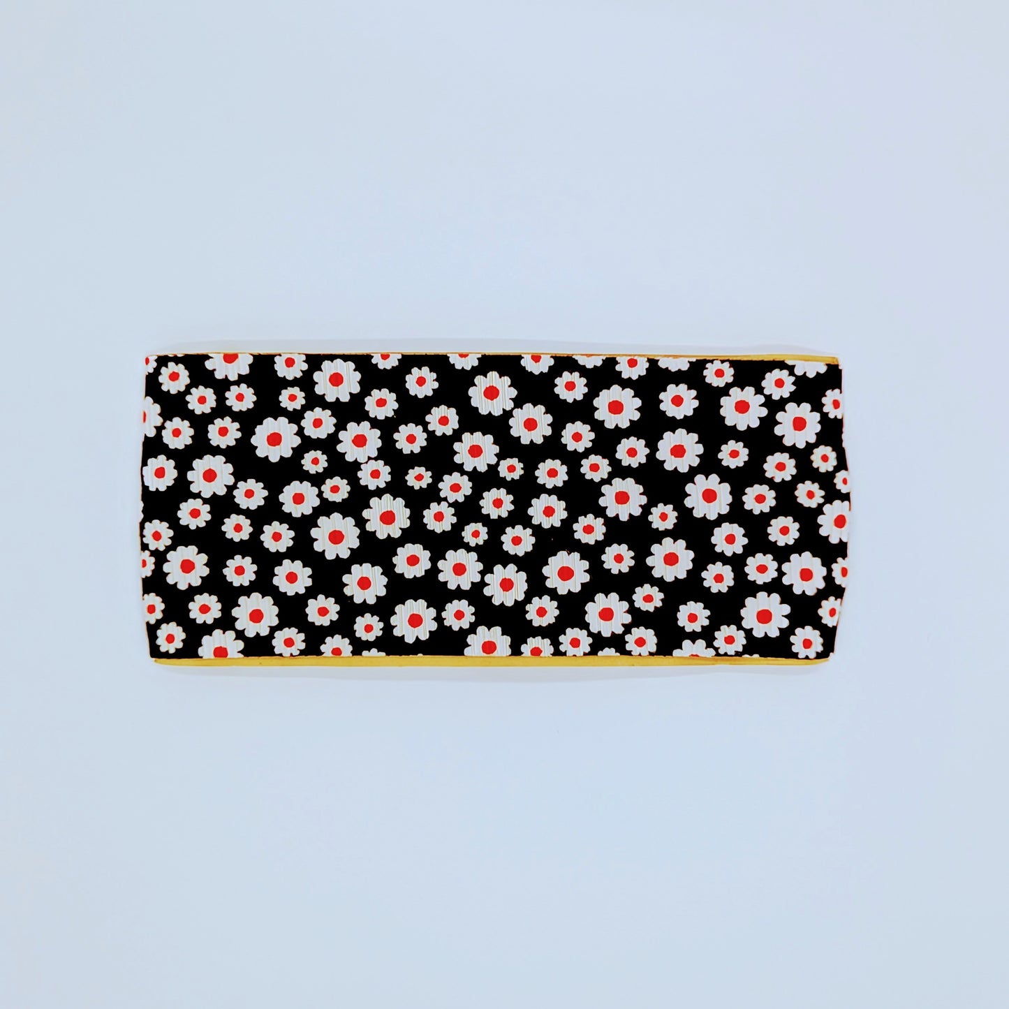 Adult Twist Headband - Rib Knit - Black with White Daisies